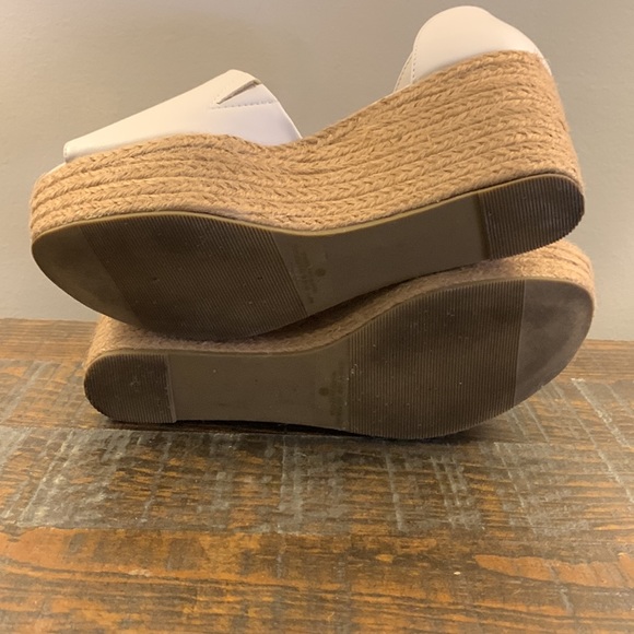 Refresh White Leather Wedges - Picture 5 of 5